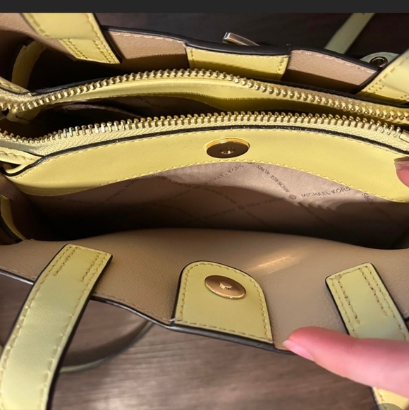 Yellow Michael Kors Satchel Crossbody With Gold Hardware - Picture 6 of 8